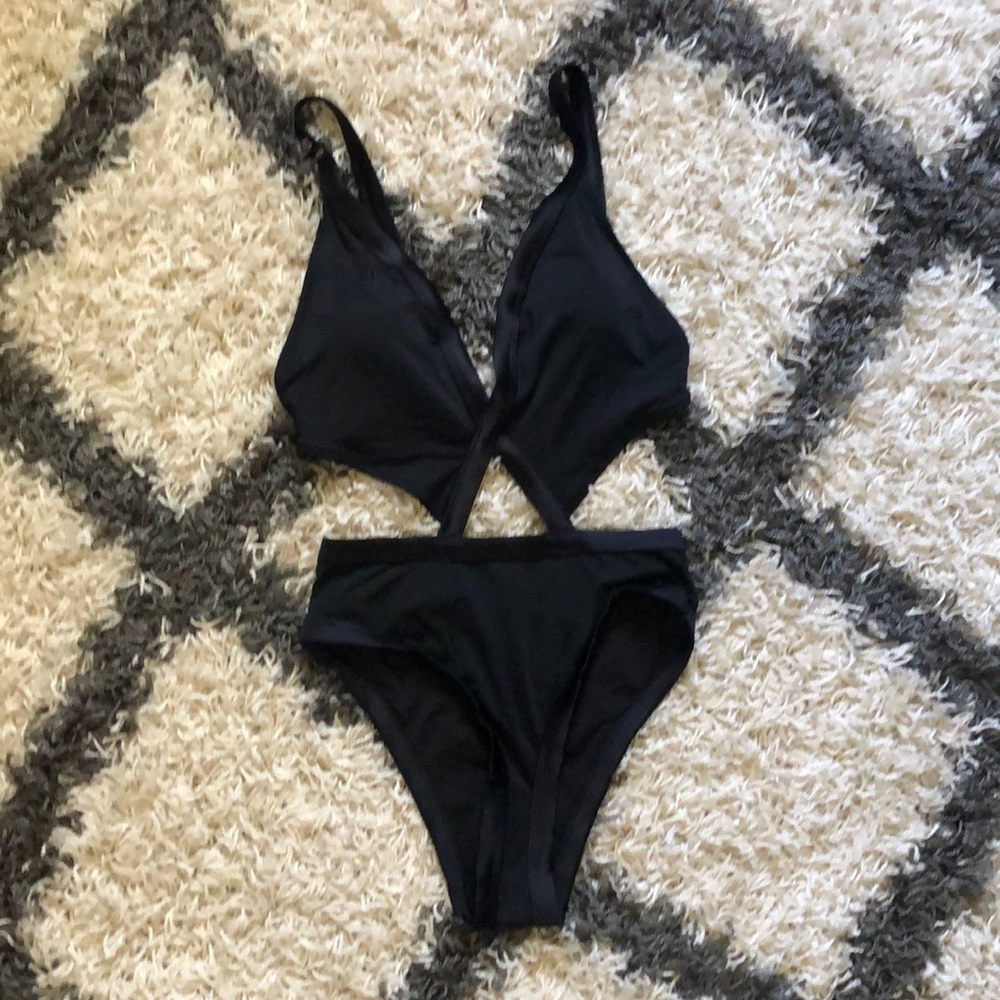 Black one piece swimsuit size medium